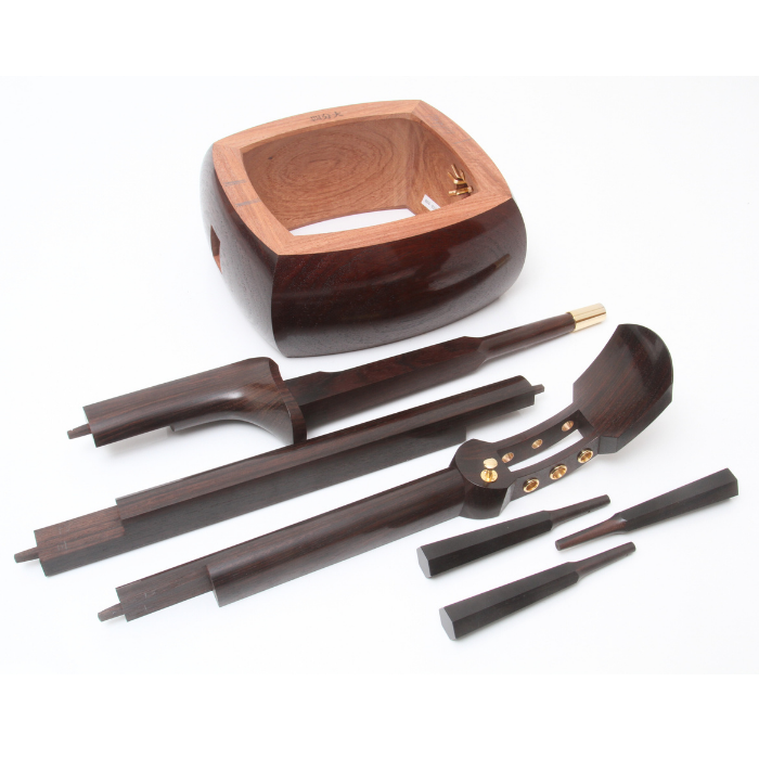 Classic Shamisen made of Shitan/rosewood (New)