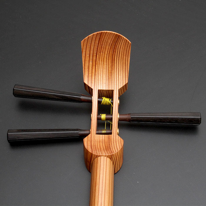 Classic Shamisen made of Cedar wood