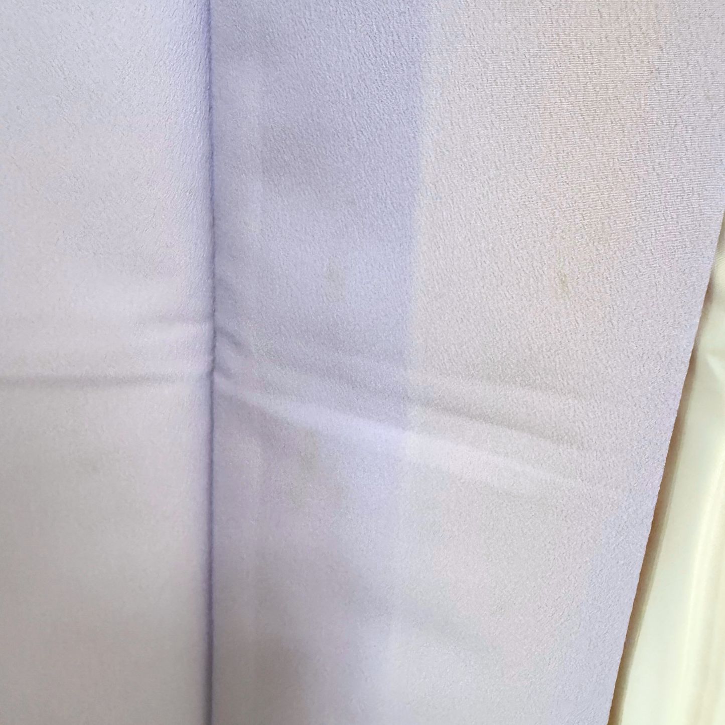 Pre-Owned Kimono decorated with Yuzen patterns