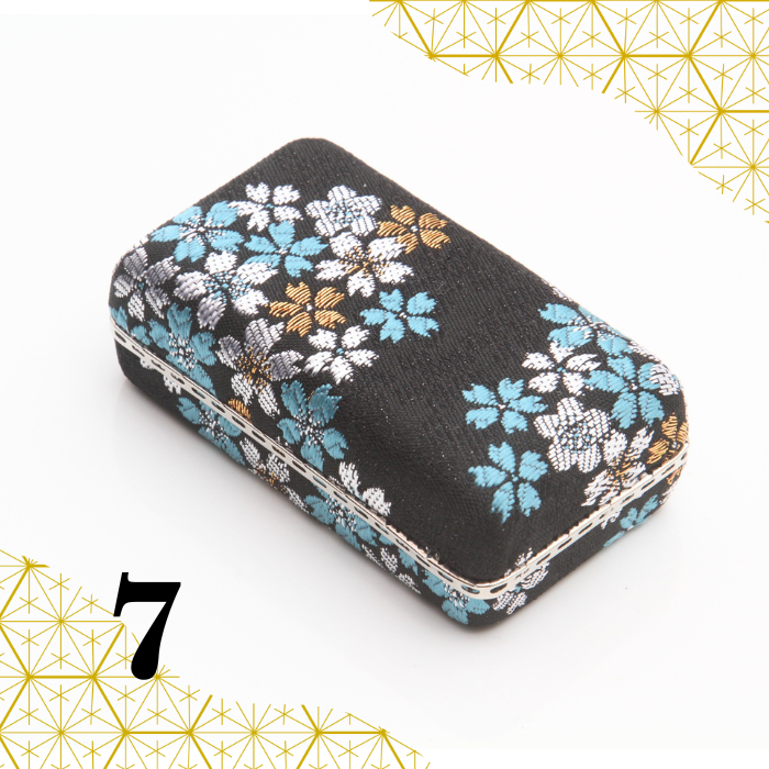 Designed cese for komas