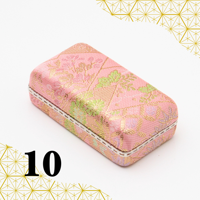 Designed cese for komas