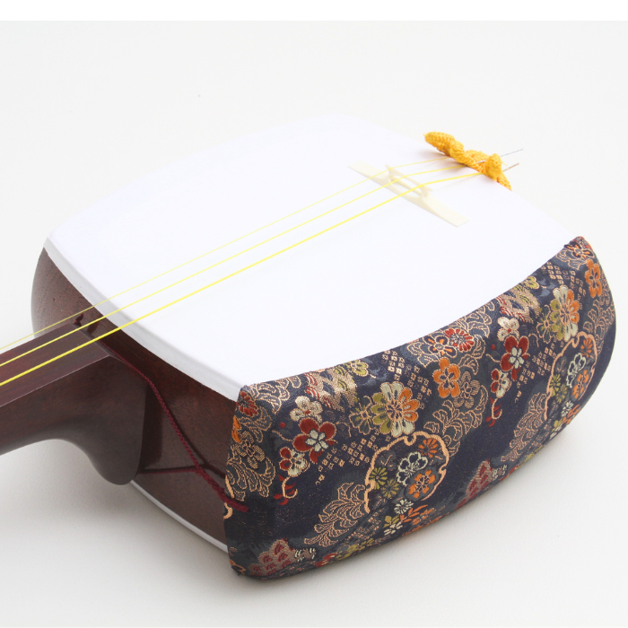 Classic Shamisen made of Padauk with short spec (Second Hand)