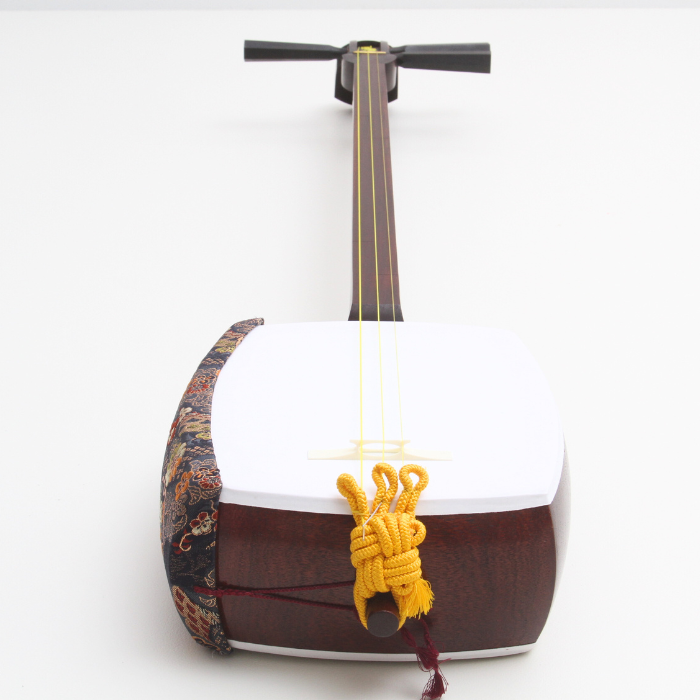 Classic Shamisen made of Padauk with short spec (Second Hand)