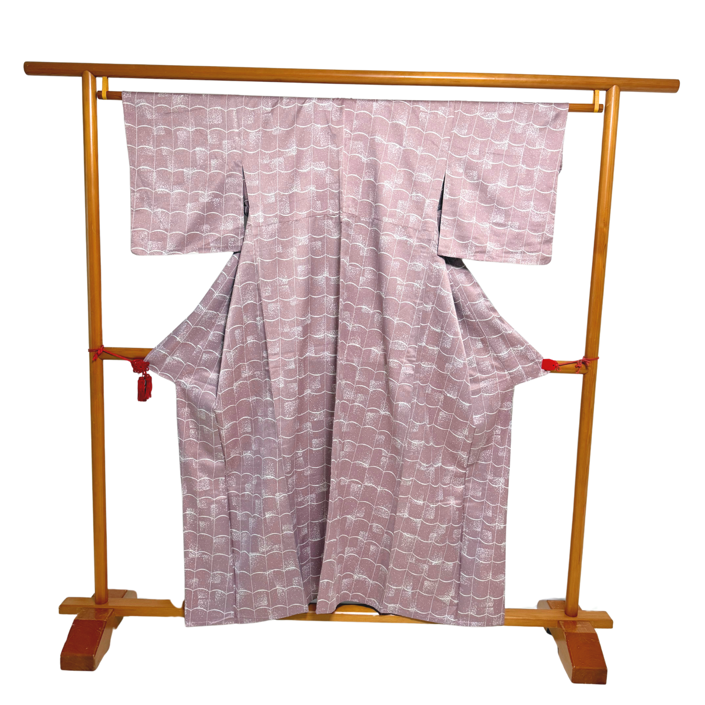 Pre-Owned Kimono crafted from Rinzu silk