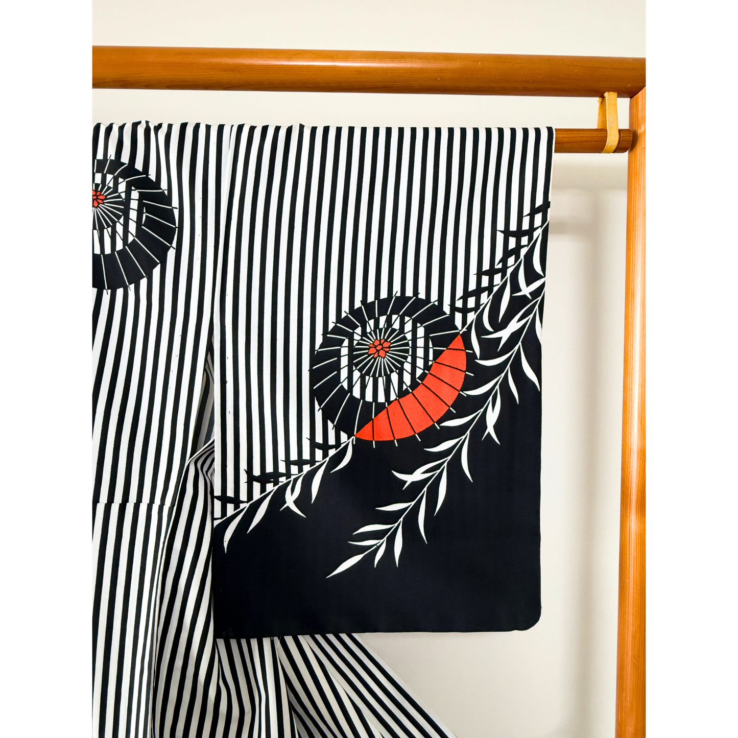 Pre-Owned Kimono Black & White Stripe with Red Umbrella Motif / Japanese Komon
