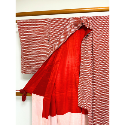 Pre-Owned Silk Komon – Retro Red with White Polka Dot Pattern
