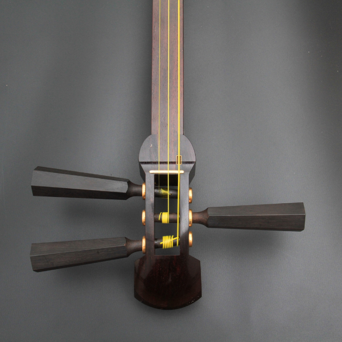 Tsugaru Shamisen with Azuma made of Kouki wood (Second hand)