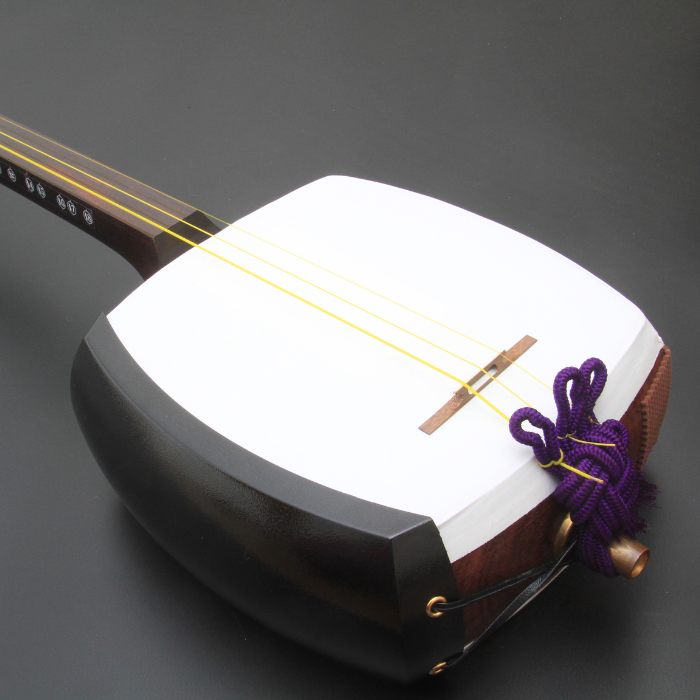 Tsugaru Shamisen with Azuma made of Kouki wood (second hand)