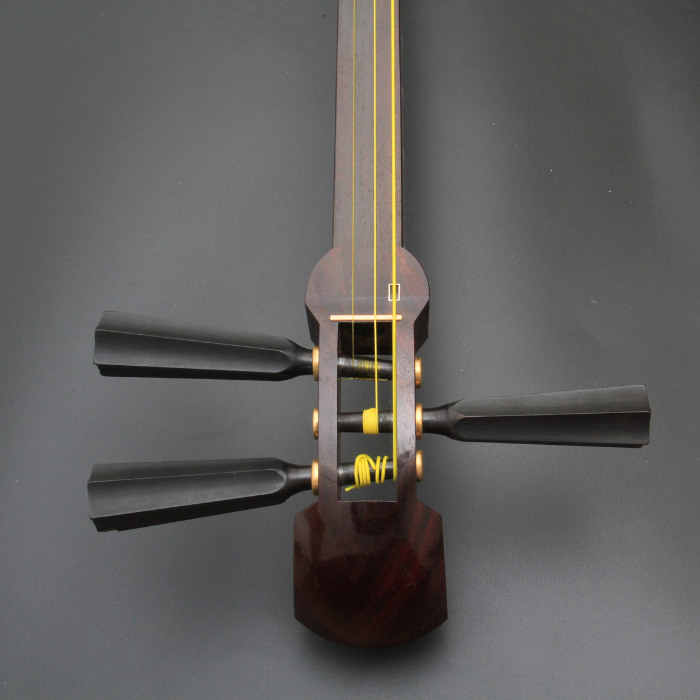 Tsugaru Shamisen with Azuma made of Kouki wood (second hand)