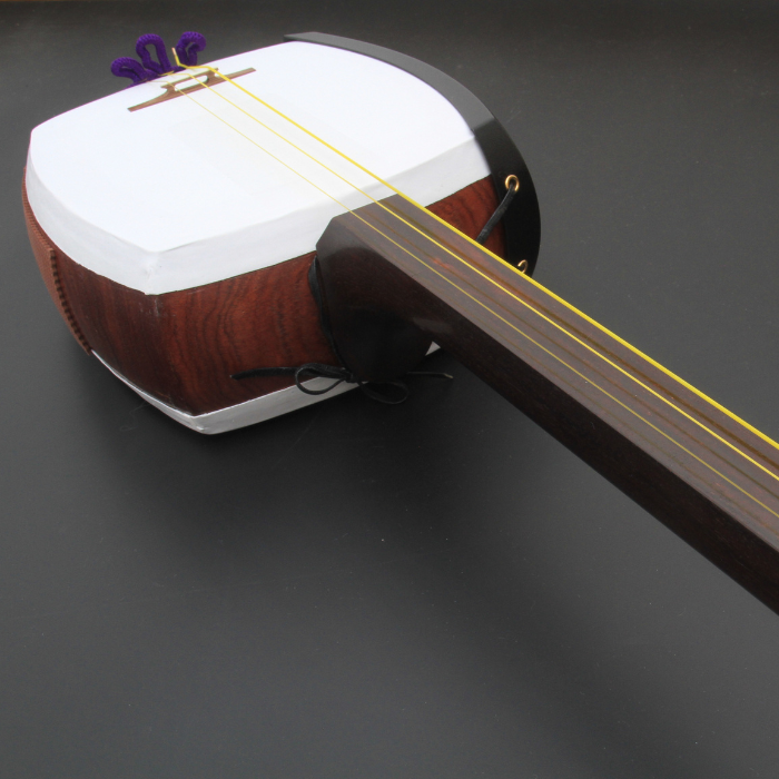Tsugaru Shamisen with Azuma made of Kouki wood (second hand)