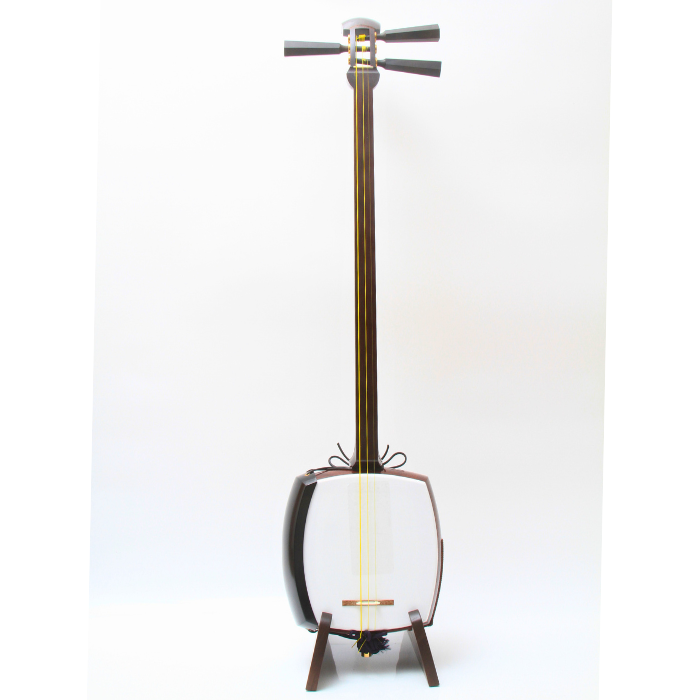 Tsugaru Shamisen with Azuma made of Kouki wood (second hand)